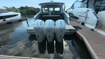 Thumbnail von Cruisers Yachts 50 GLS OB
