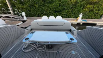 Thumbnail von Cruisers Yachts 50 GLS OB
