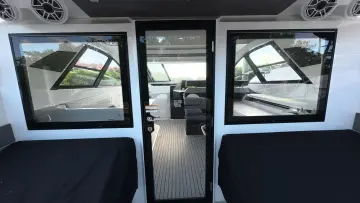 Thumbnail von Cruisers Yachts 50 GLS OB