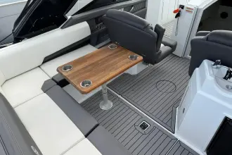 Thumbnail von Cruisers Yachts 338 CX-OB Cruisers 338 CX-OB 2021
