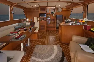 Thumbnail von Helmsman Trawlers 43e Pilothouse Helmsman Trawlers 43E PILOTHOU Salon Express 2027