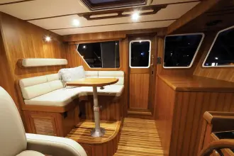Thumbnail von Helmsman Trawlers 43e Pilothouse Helmsman Trawlers 43E PILOTHOU Salon Express 2027