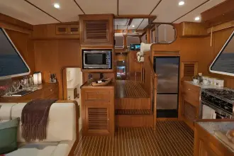 Thumbnail von Helmsman Trawlers 43e Pilothouse Helmsman Trawlers 43E PILOTHOU Salon Express 2027