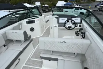 Thumbnail von Sea Ray SDX 250