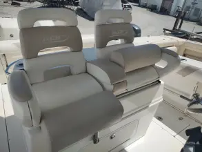 Thumbnail von Boston Whaler 320 Outrage Punch List