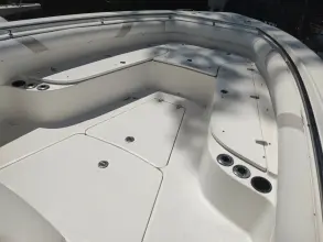Thumbnail von Boston Whaler 320 Outrage Punch List