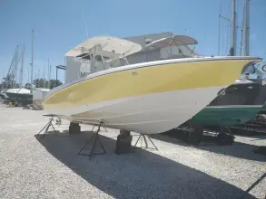 Thumbnail von Boston Whaler 320 Outrage Punch List