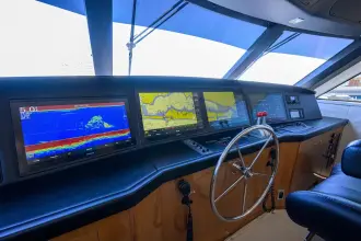 Thumbnail von Viking 65 Enclosed Enclosed Bridge w/Tower