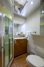 Thumbnail von Viking 65 Enclosed Enclosed Bridge w/Tower