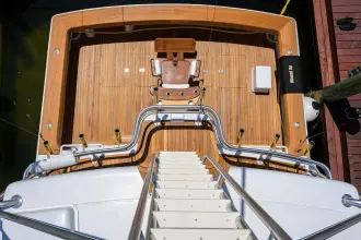 Thumbnail von Viking 65 Enclosed Enclosed Bridge w/Tower
