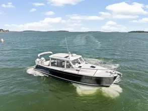 MJM Yachts 35Z