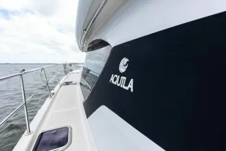 Thumbnail von Aquila 44 Yacht Decadence