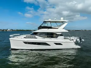 Thumbnail von Aquila 44 Yacht Decadence