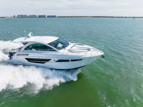 Thumbnail von Cruisers Yachts 50 Cantius
