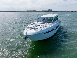 Thumbnail von Cruisers Yachts 50 Cantius