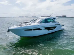 Thumbnail von Cruisers Yachts 50 Cantius