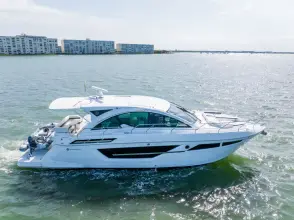 Thumbnail von Cruisers Yachts 50 Cantius