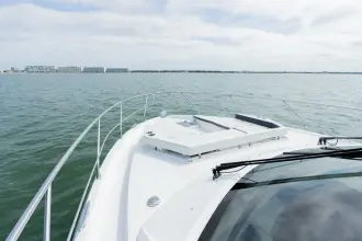 Thumbnail von Cruisers Yachts 50 Cantius