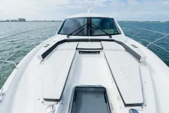 Thumbnail von Cruisers Yachts 50 Cantius