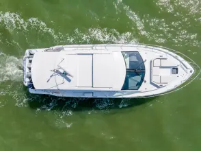 Thumbnail von Cruisers Yachts 50 Cantius
