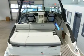 Thumbnail von Sea Ray SLX 260
