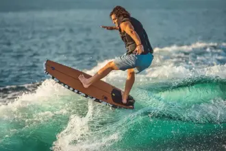 Thumbnail von Sea Ray SLX 260 Surf