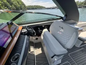 Thumbnail von Sea Ray SLX 360 Außenborder