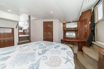 Thumbnail von Carver 43 Motor-Yacht
