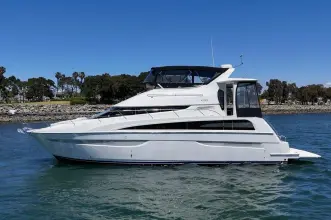 Thumbnail von Carver 43 Motor-Yacht