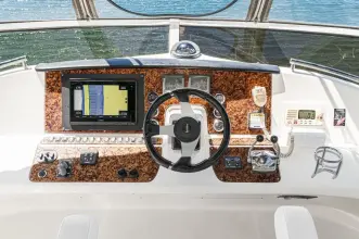 Thumbnail von Carver 43 Motor-Yacht