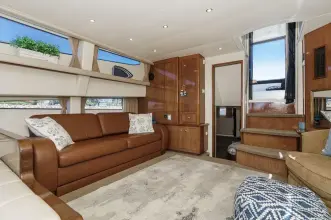 Thumbnail von Carver 43 Motor-Yacht