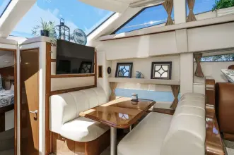 Thumbnail von Carver 43 Motor-Yacht