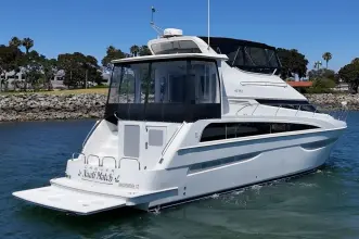 Thumbnail von Carver 43 Motor-Yacht