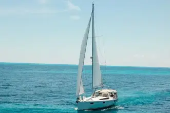 Thumbnail von Beneteau Oceanis 48