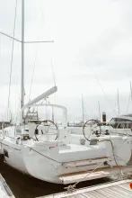 Thumbnail von Beneteau Oceanis 51.1