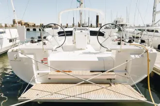 Thumbnail von Beneteau Oceanis 51.1