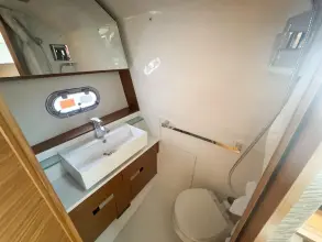 Thumbnail von Tiara Yachts 43LS