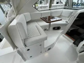 Thumbnail von Pursuit OS325 Offshore