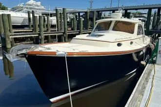 Thumbnail von Hinckley Picnic Boat 36 EP
