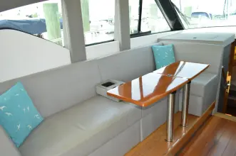 Thumbnail von Tiara Yachts 39 Coupe