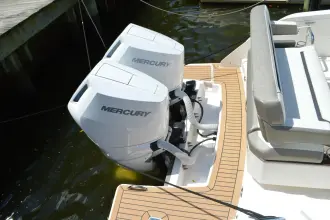 Thumbnail von Tiara Yachts 34 LS
