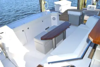 Thumbnail von Tiara Yachts EX60