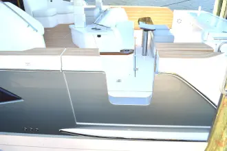 Thumbnail von Tiara Yachts EX60