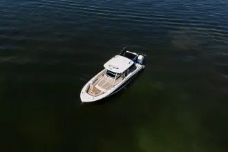 Thumbnail von Boston Whaler 380 Outrage