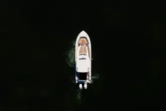 Thumbnail von Boston Whaler 380 Outrage