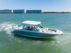 Boston Whaler 320 Vantage