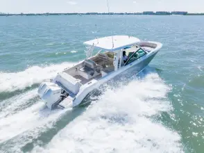 Thumbnail von Boston Whaler 320 Vantage