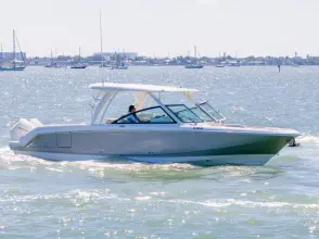 Thumbnail von Boston Whaler 320 Vantage