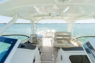 Thumbnail von Boston Whaler 320 Vantage