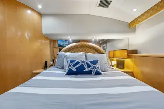 Thumbnail von Hatteras 60 Convertible Endurance